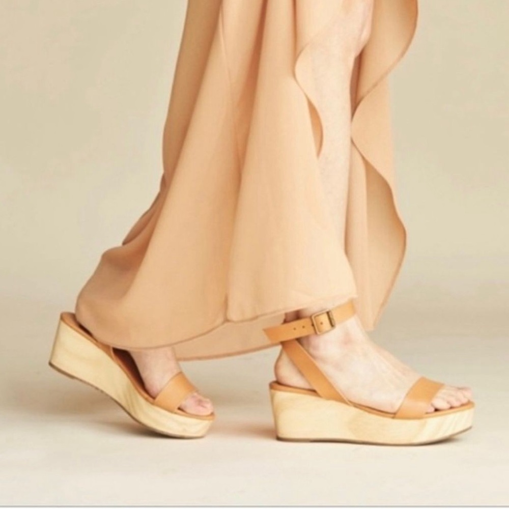 Nisolo Light Brown Platform Sandals 7.5